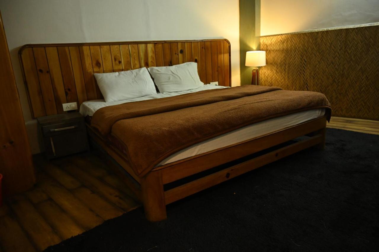 Manali Mahal Hotel Luaran gambar