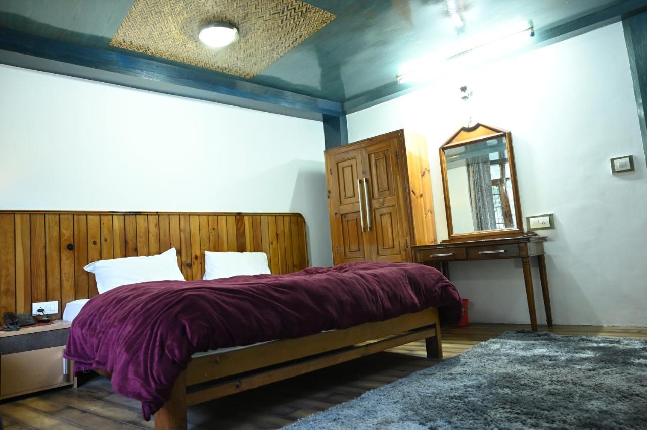 Manali Mahal Hotel Luaran gambar