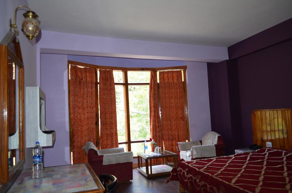 Manali Mahal Hotel Bilik gambar